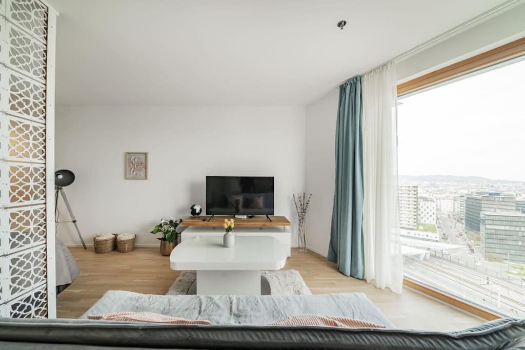 City Sky Studio Mit Balkon Відень Екстер'єр фото