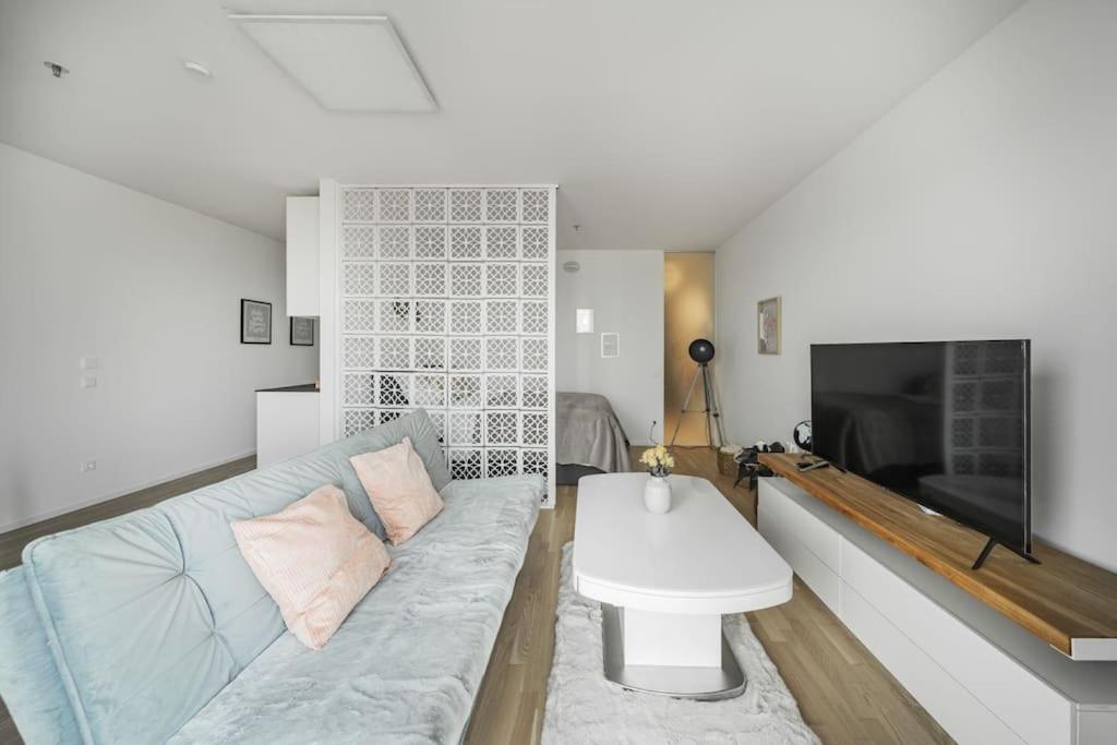 City Sky Studio Mit Balkon Відень Екстер'єр фото