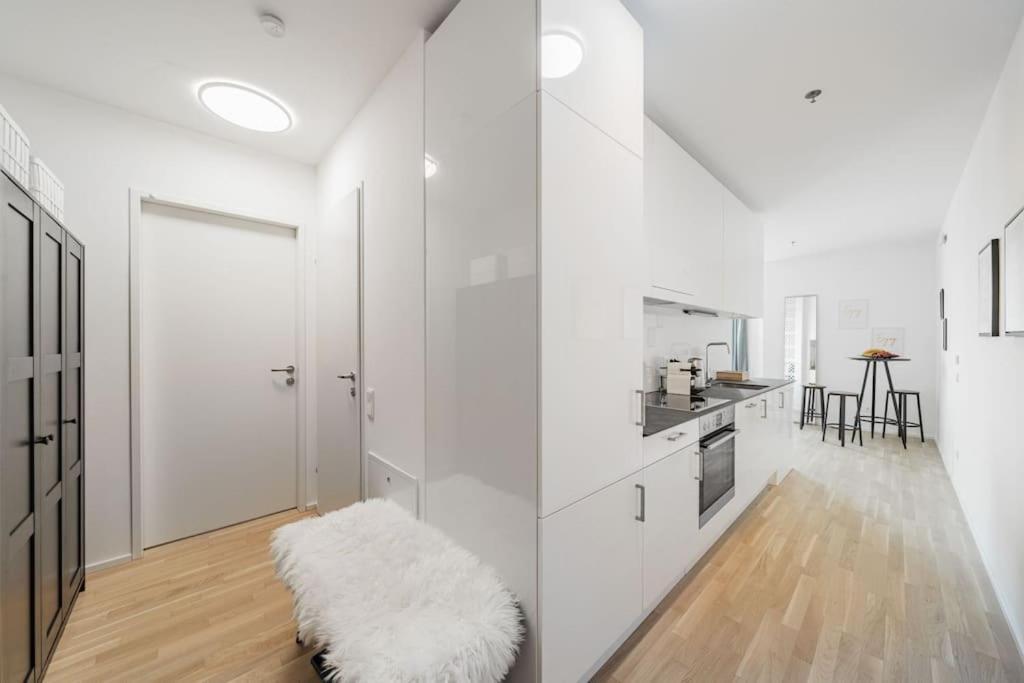 City Sky Studio Mit Balkon Відень Екстер'єр фото